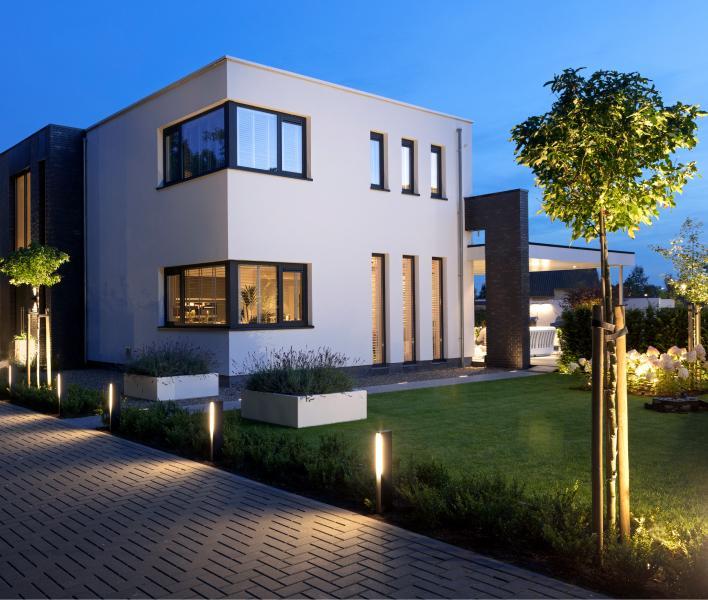 Hausbeleuchtung außen: Diese Vorschriften sollten Sie beachten