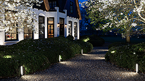Garden path lighting